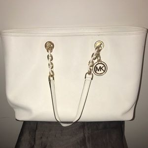 White Michael Kors Bag!